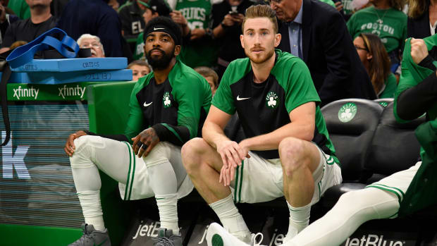 kyrie_irving_celtics_free_agency_.jpg